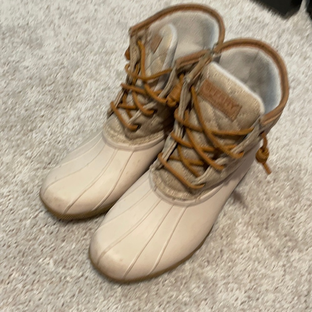 Sperry cream ankle rain boot women’s 8M